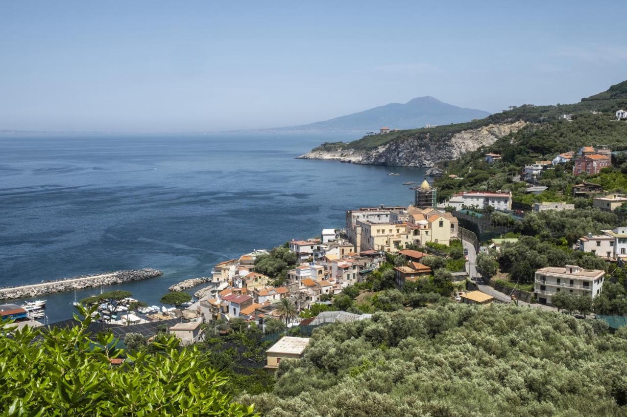 Neva Suites Massa Lubrense Sorrento Coast Екстериор снимка